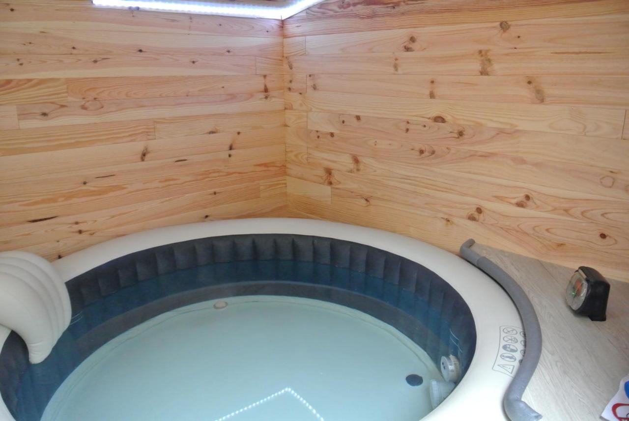 Gite Du Serre De Boudre Climatise, Spa Permanent Buisson Exteriér fotografie